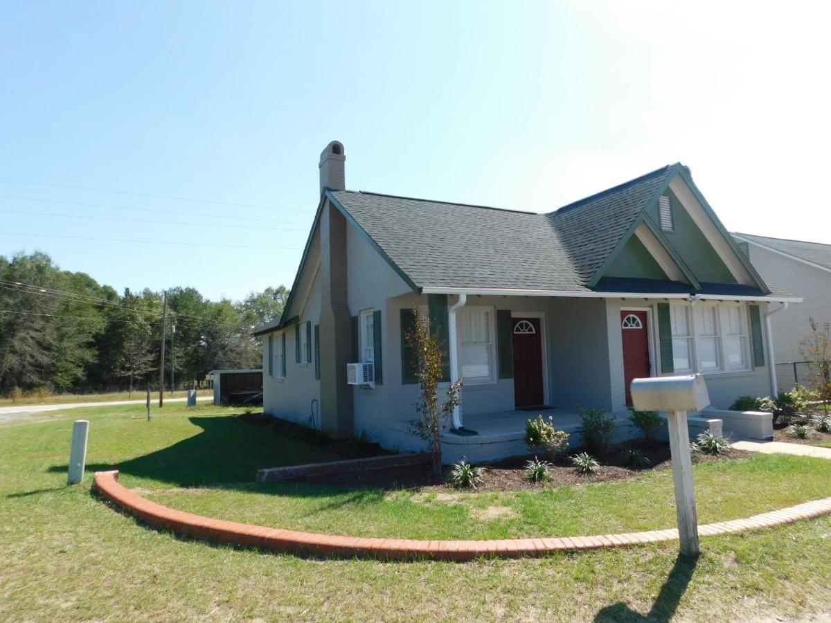 Lawrence Village Bed And Breakfast Swainsboro Buitenkant foto