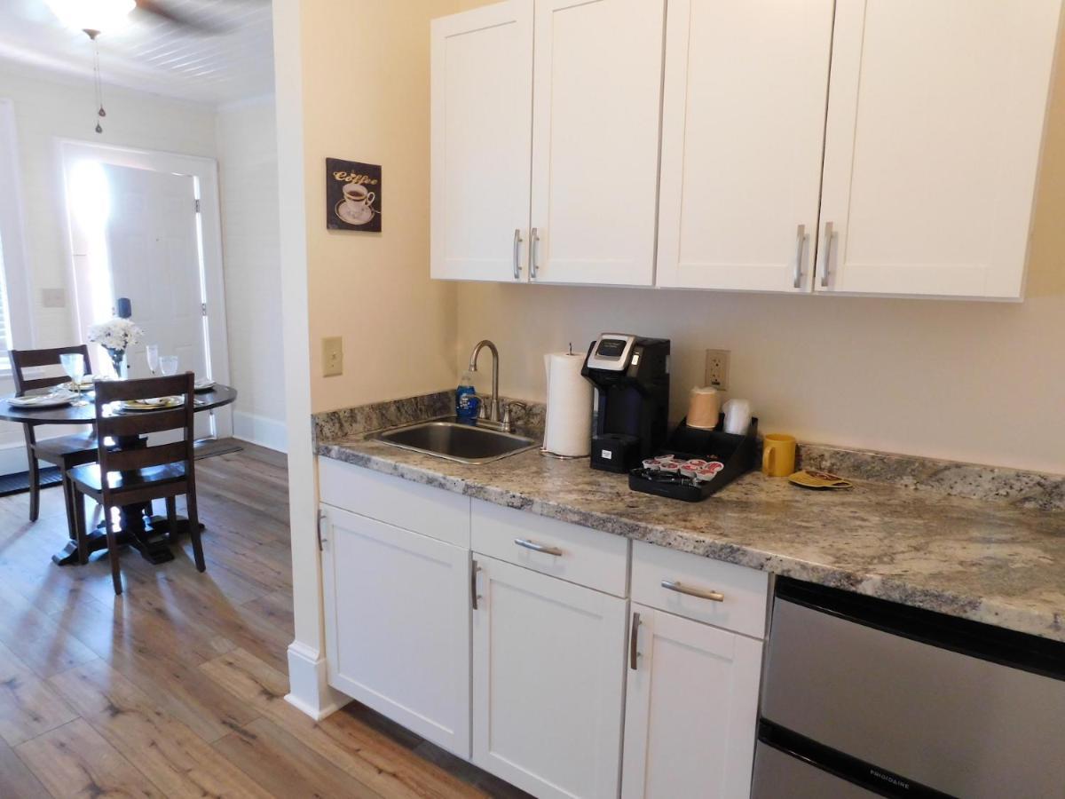 Lawrence Village Bed And Breakfast Swainsboro Buitenkant foto