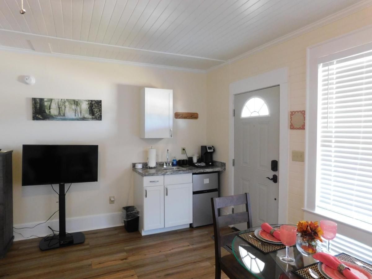 Lawrence Village Bed And Breakfast Swainsboro Buitenkant foto
